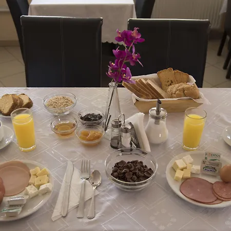 Filoxenia 2* Волос