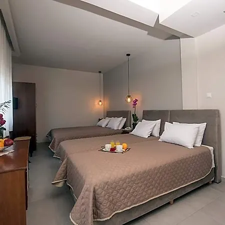 Filoxenia Hotel 2*