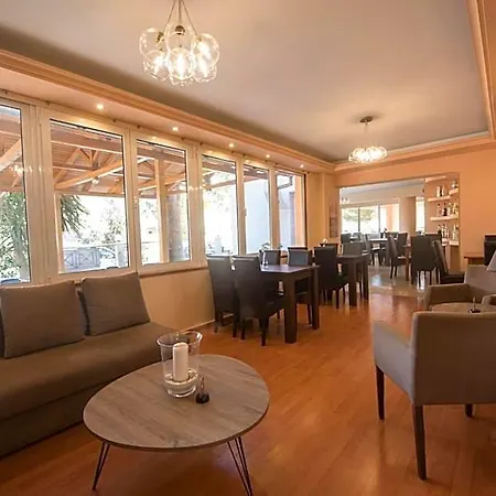 Filoxenia Hotel